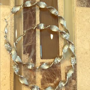 Silver Twist hoop earrings